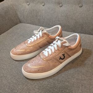 True Religion Esperanza Sneakers Rose Gold Rhinestone Logo Women’s Size 10